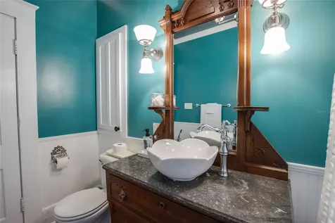 101 Read Street Tarpon Springs FL 34689
