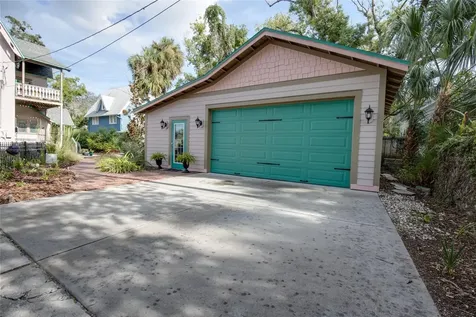 101 Read Street Tarpon Springs FL 34689