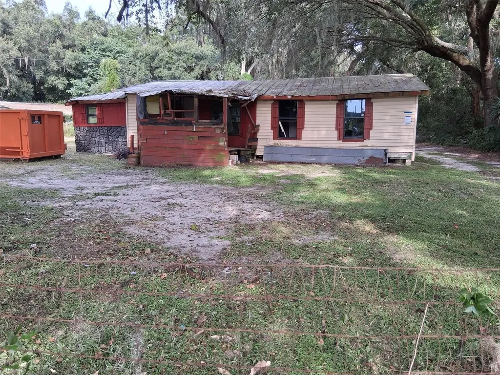 18255 NW 60th Avenue Reddick FL 32686