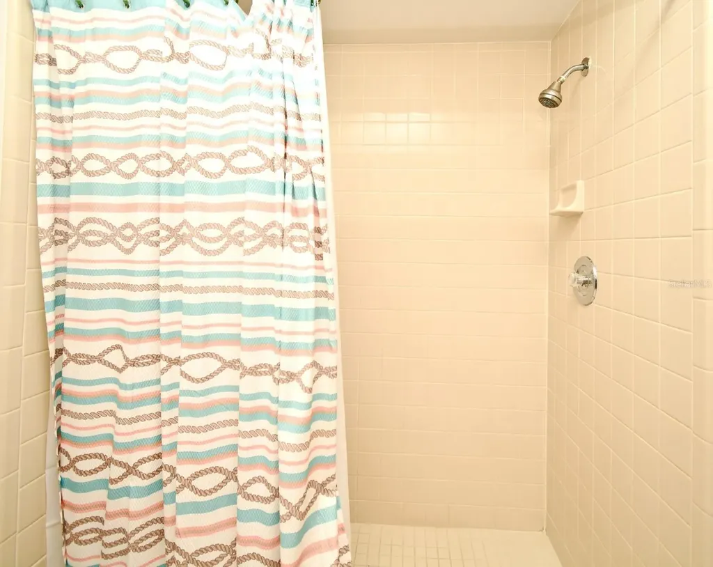 1438 Londra Lane Kissimmee FL 34744