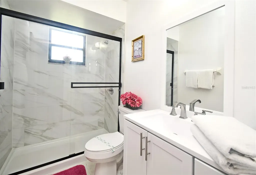1438 Londra Lane Kissimmee FL 34744