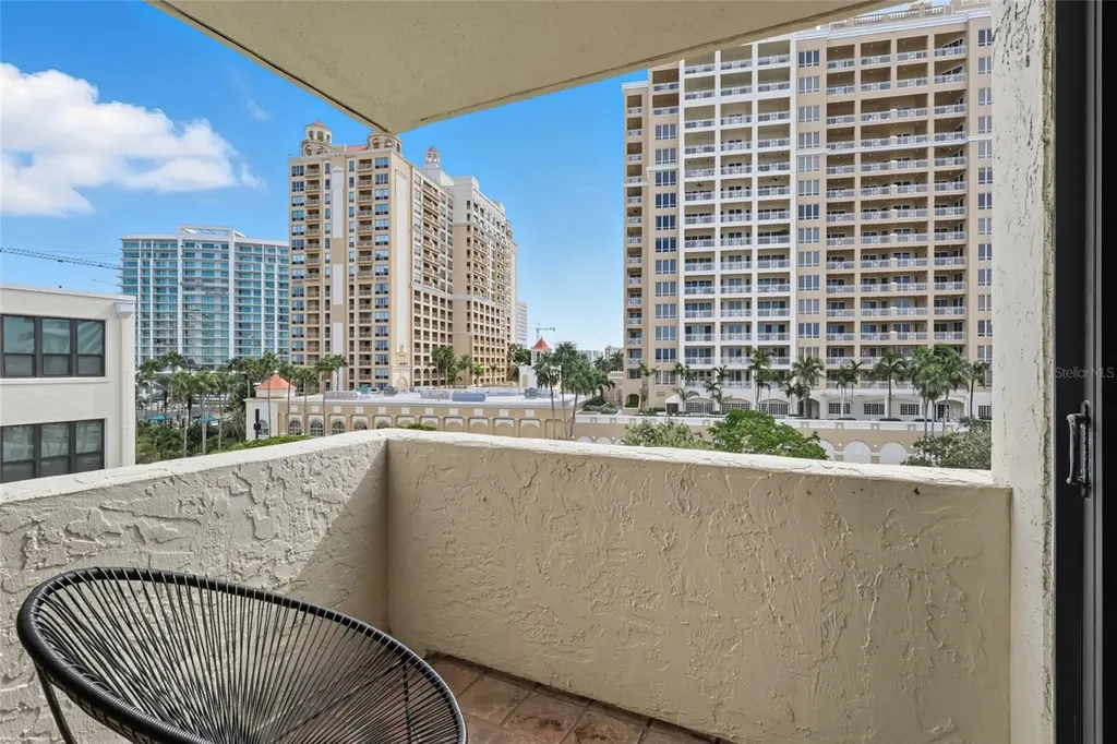 97 Sunset Drive Sarasota FL 34236