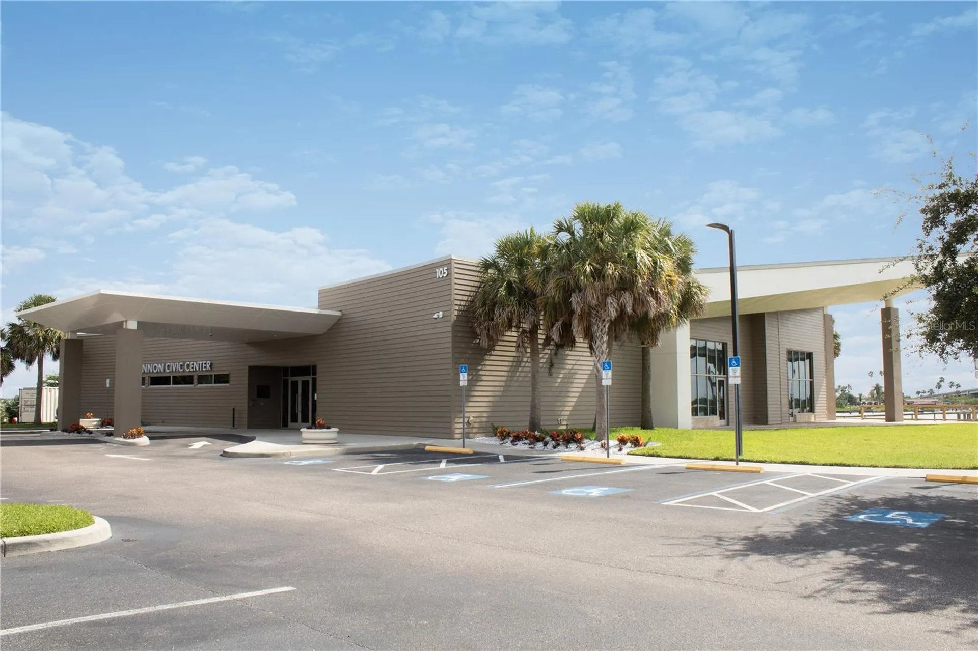 200 Live Oak Street New Smyrna Beach FL 32168