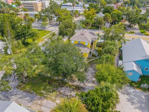 200 Live Oak Street New Smyrna Beach FL 32168