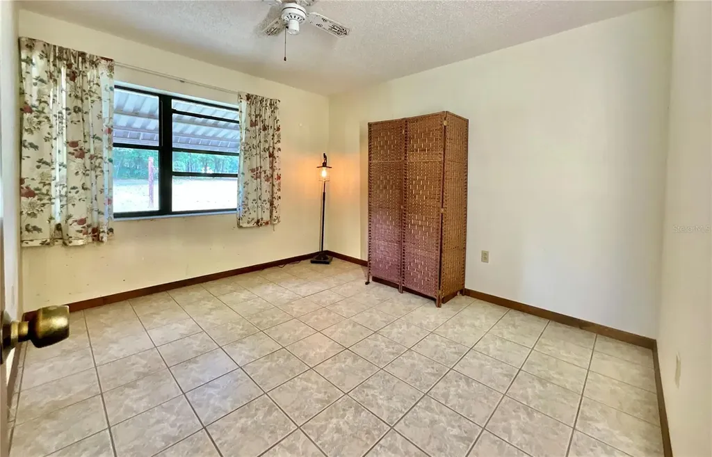 137 Oak Circle Interlachen FL 32148