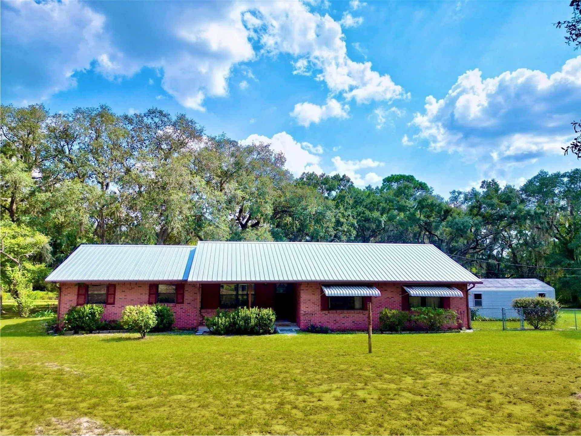 137 Oak Circle Interlachen FL 32148
