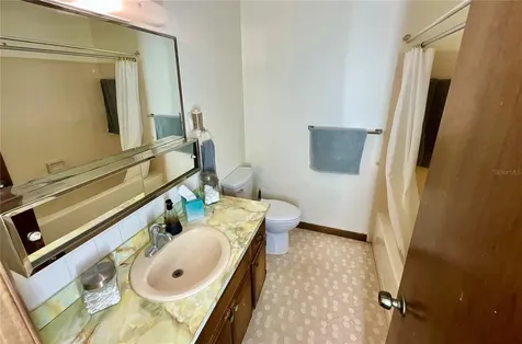 137 Oak Circle Interlachen FL 32148