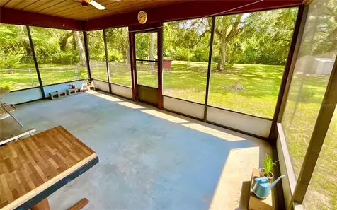 137 Oak Circle Interlachen FL 32148