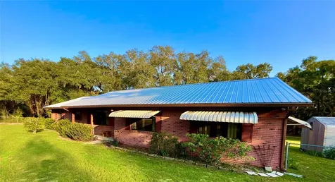 137 Oak Circle Interlachen FL 32148