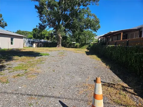 12321 Cambridge Avenue Tampa FL 33624