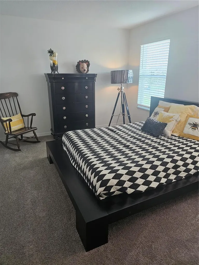 2450 Sunny Pebble Loop Zephyrhills FL 33540