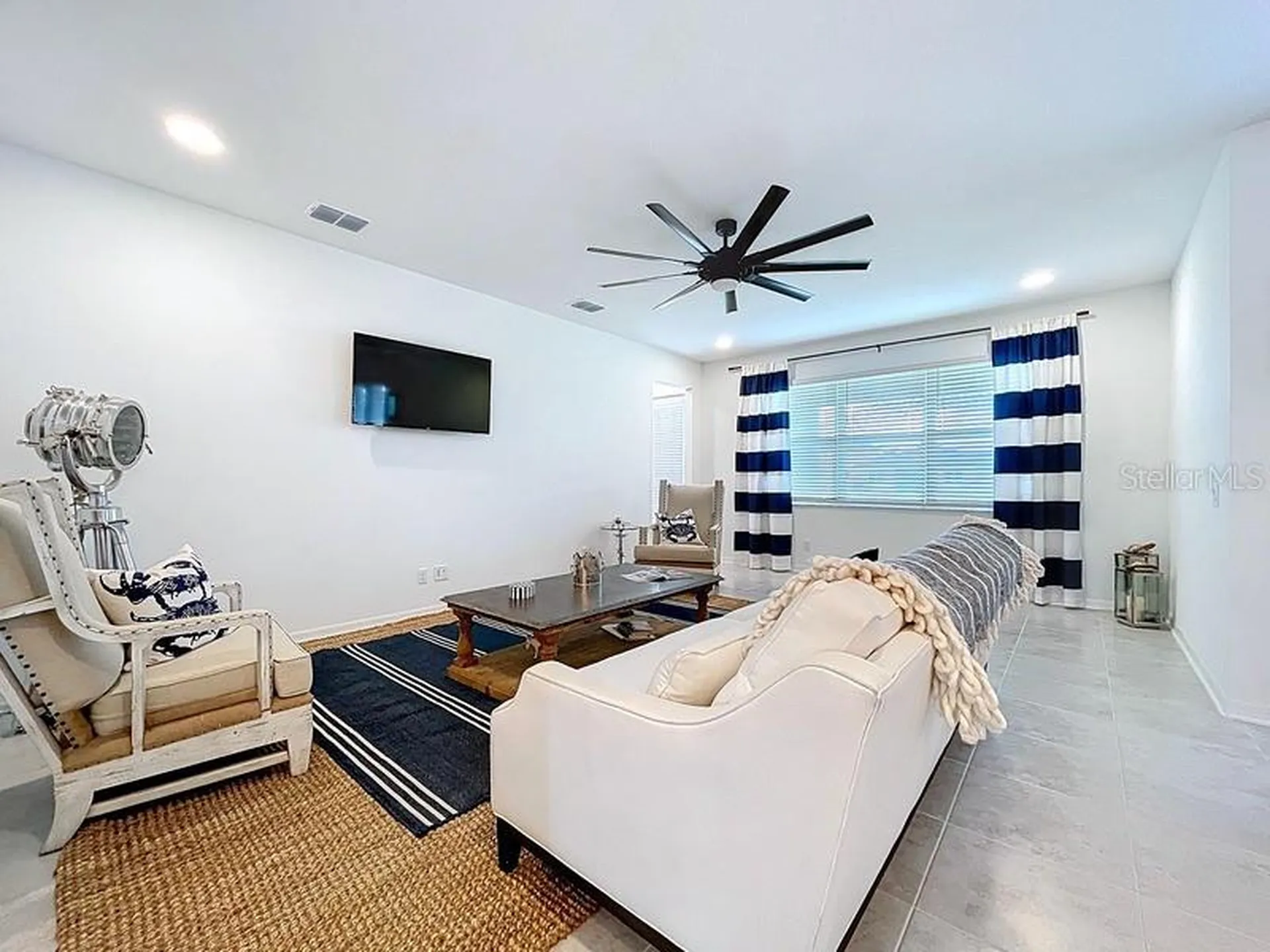 2450 Sunny Pebble Loop Zephyrhills FL 33540