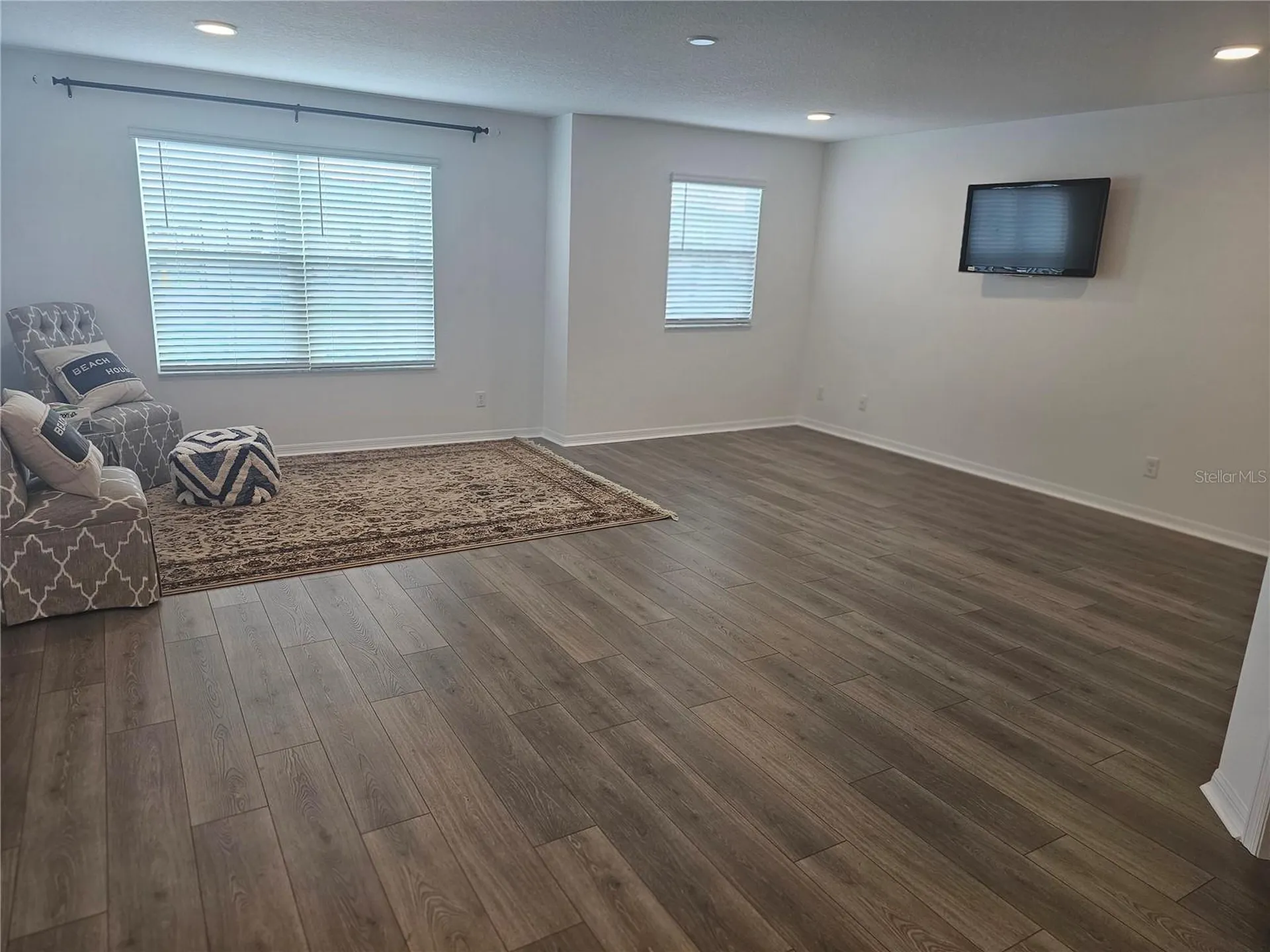 2450 Sunny Pebble Loop Zephyrhills FL 33540