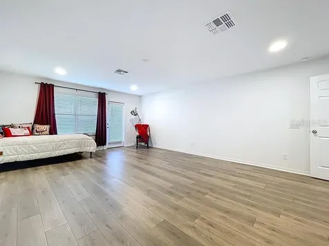 2450 Sunny Pebble Loop Zephyrhills FL 33540