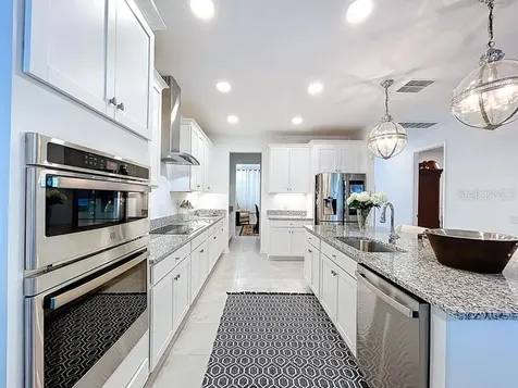 2450 Sunny Pebble Loop Zephyrhills FL 33540
