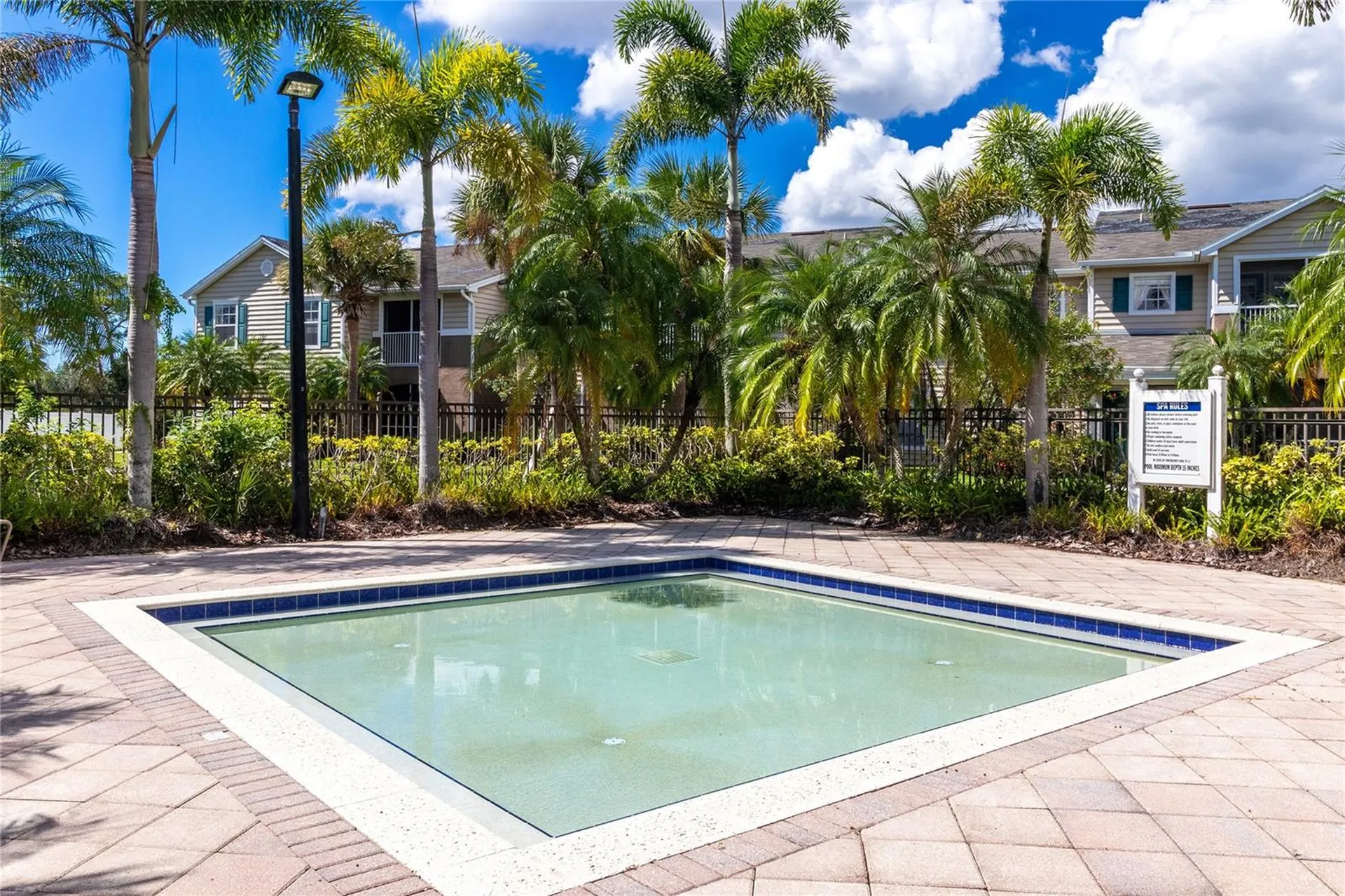 8911 Manor Loop Lakewood Ranch FL 34202