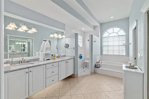 16 Bayside Drive Palm Coast FL 32137