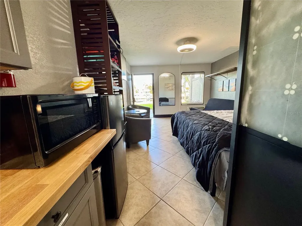 7150 N Tamiami Trail Sarasota FL 34243