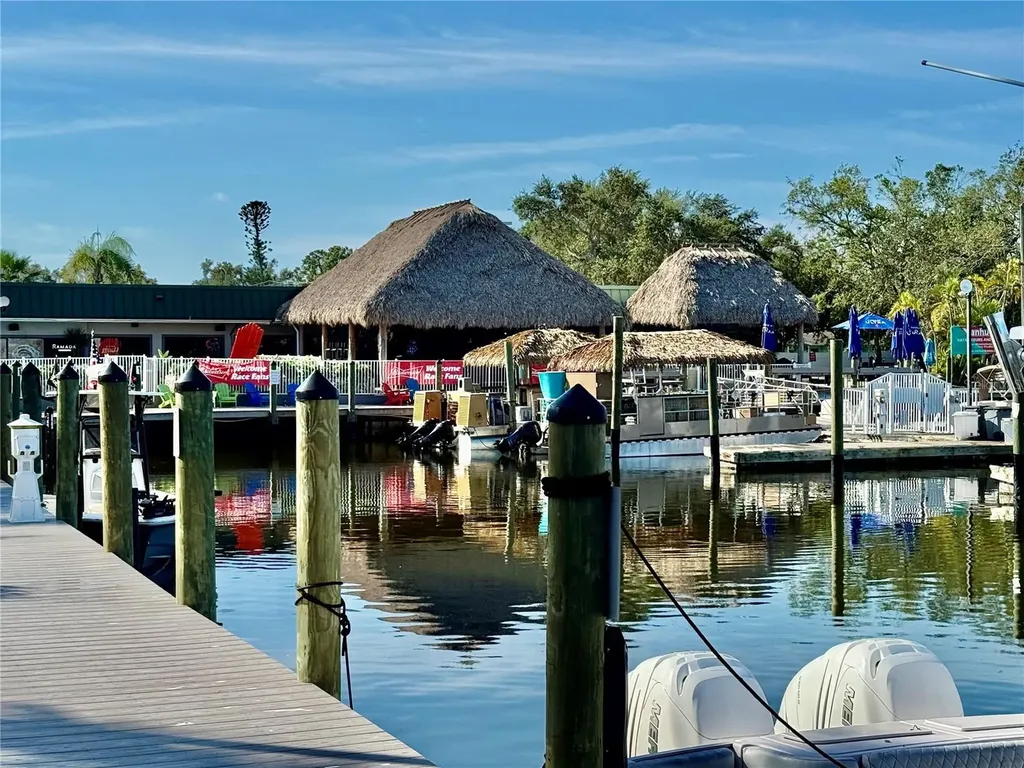 7150 N Tamiami Trail Sarasota FL 34243