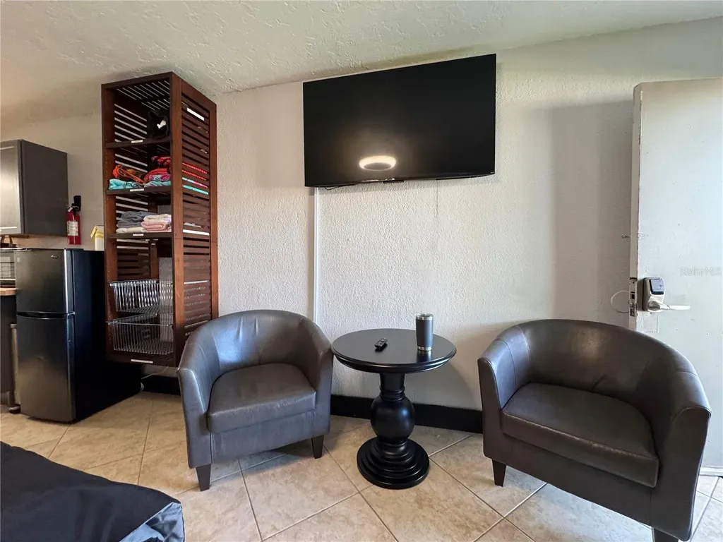 7150 N Tamiami Trail Sarasota FL 34243