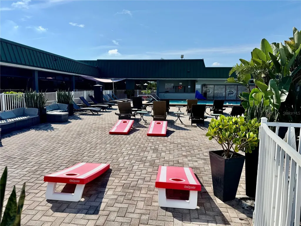 7150 N Tamiami Trail Sarasota FL 34243