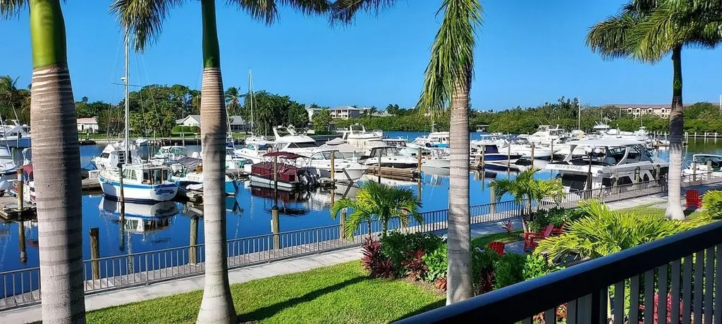 7150 N Tamiami Trail Sarasota FL 34243