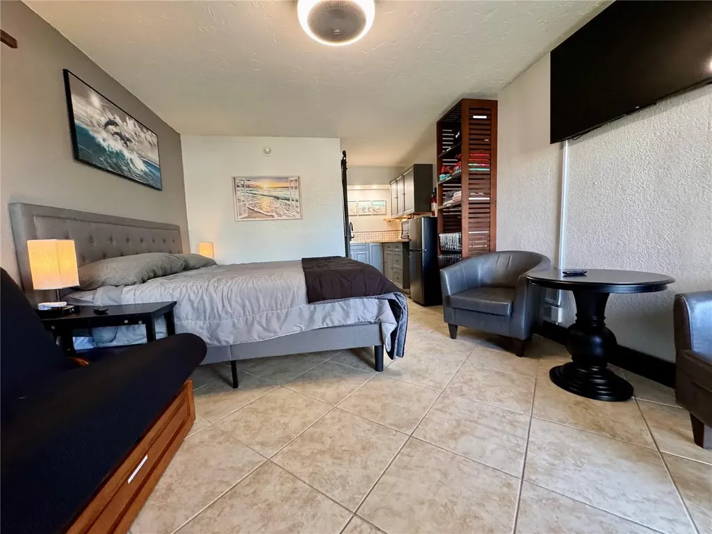 7150 N Tamiami Trail Sarasota FL 34243