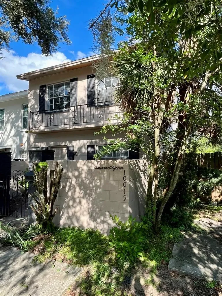 10015 N 52nd Street Temple Terrace FL 33617