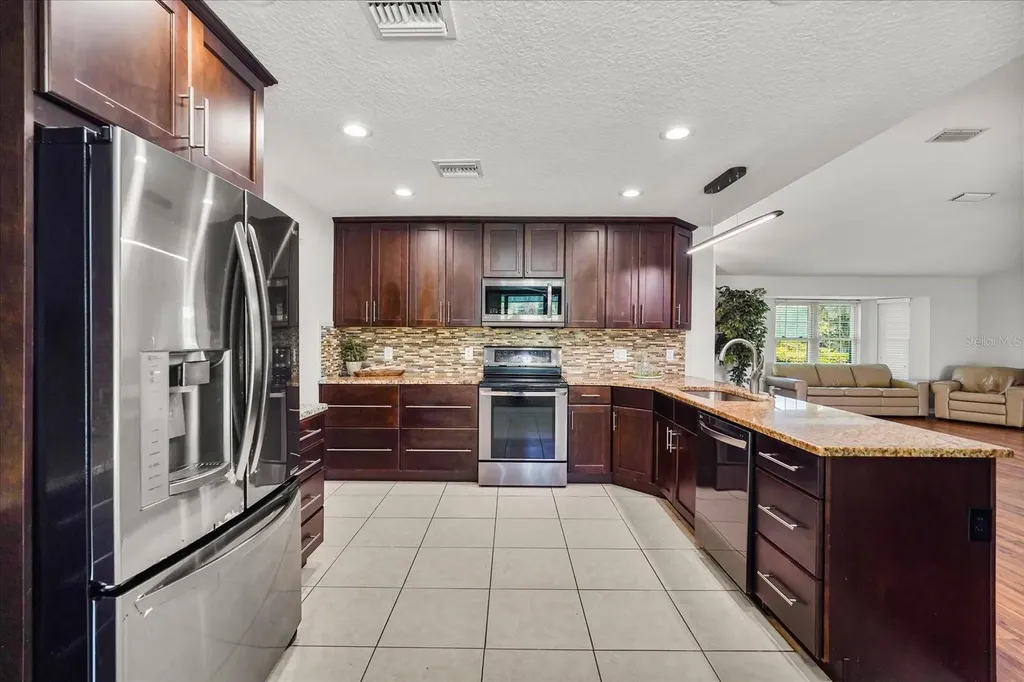 5369 Crooked Oak Circle St Cloud FL 34771