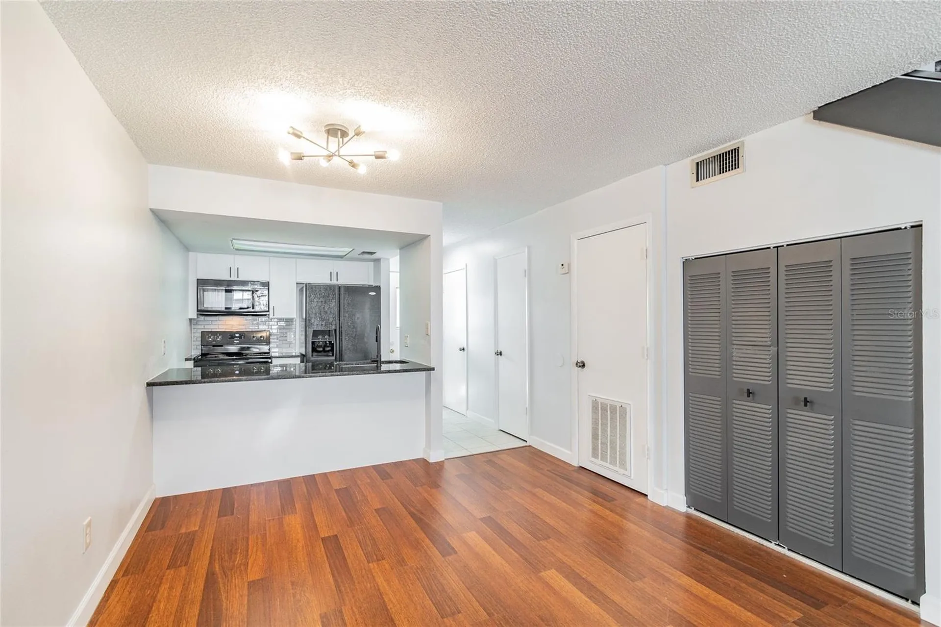 4907 W Mcelroy-a Avenue Tampa FL 33611