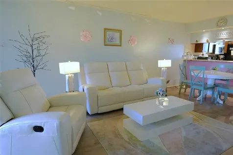 1999 Kings Highway Punta Gorda FL 33980