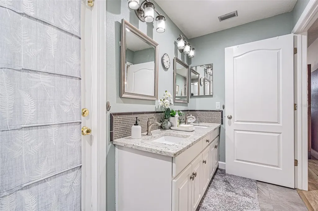 9809 La Rita Place Riverview FL 33569
