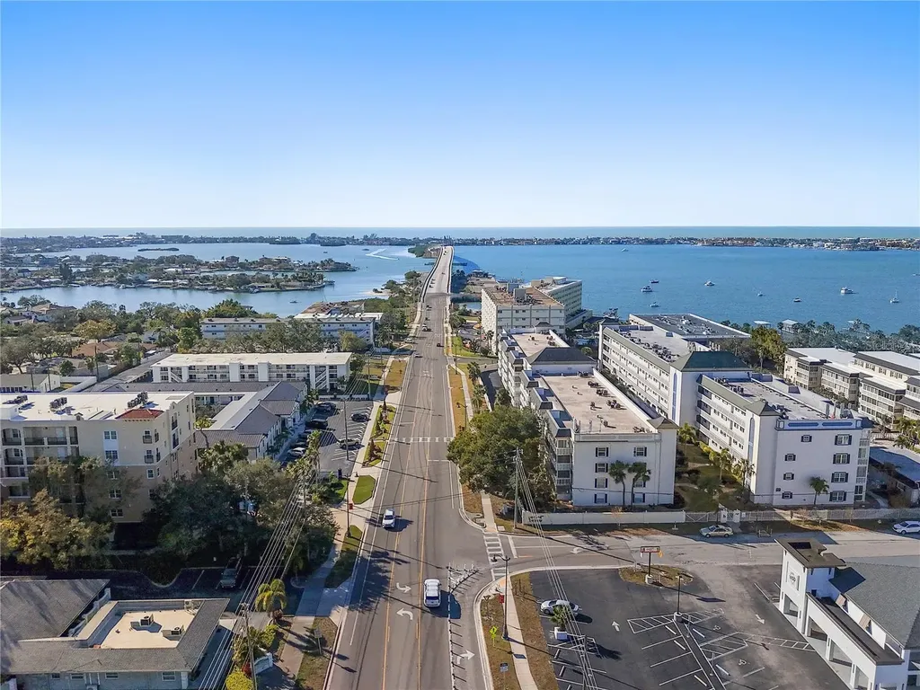 131 Bluff View Drive Belleair Bluffs FL 33770