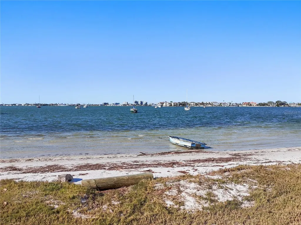 131 Bluff View Drive Belleair Bluffs FL 33770