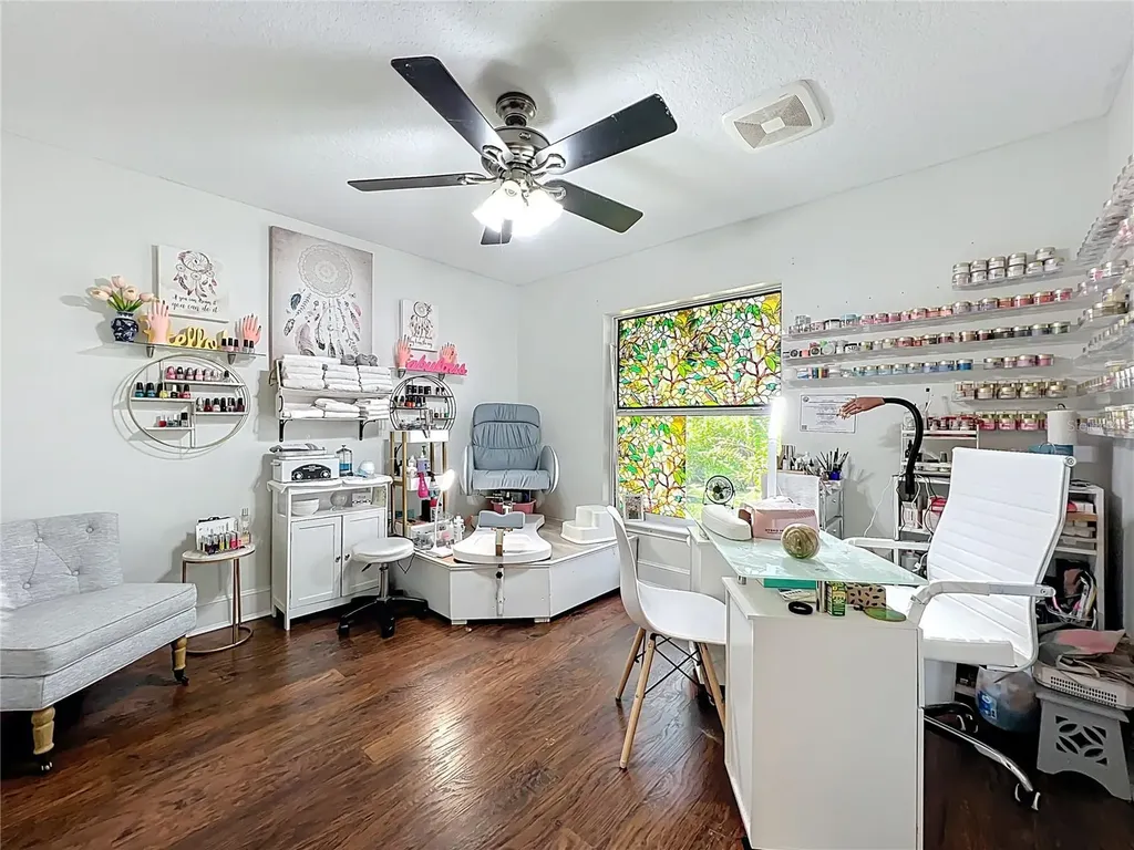 1312 Perkins Road Orlando FL 32809