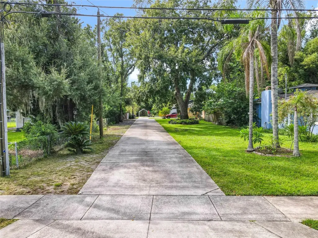1312 Perkins Road Orlando FL 32809