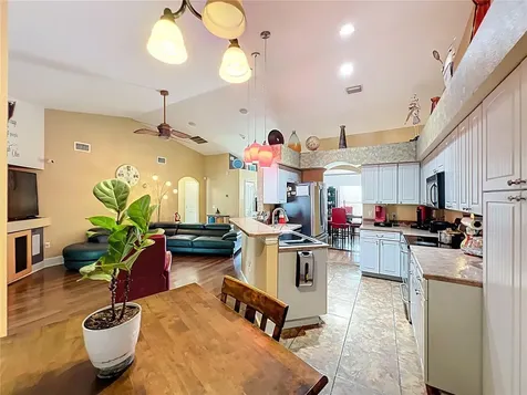 1312 Perkins Road Orlando FL 32809
