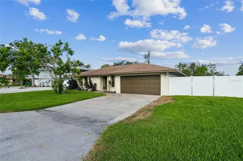 2204 78th Street W Bradenton FL 34209