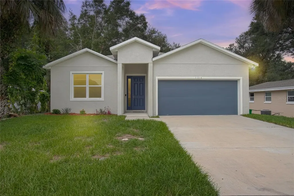 1214 S Thompson Avenue Deland FL 32720