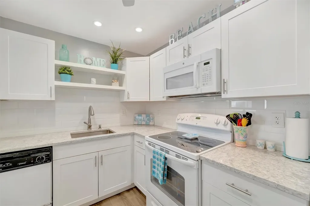 6057 Coral Way Bradenton FL 34207