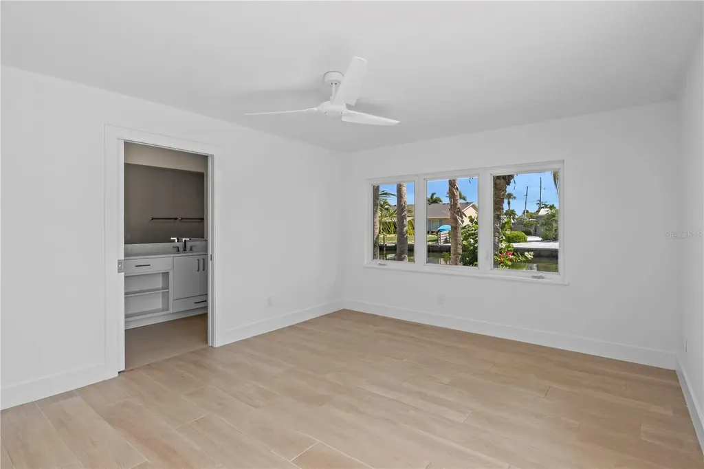 624 Dundee Lane Holmes Beach FL 34217