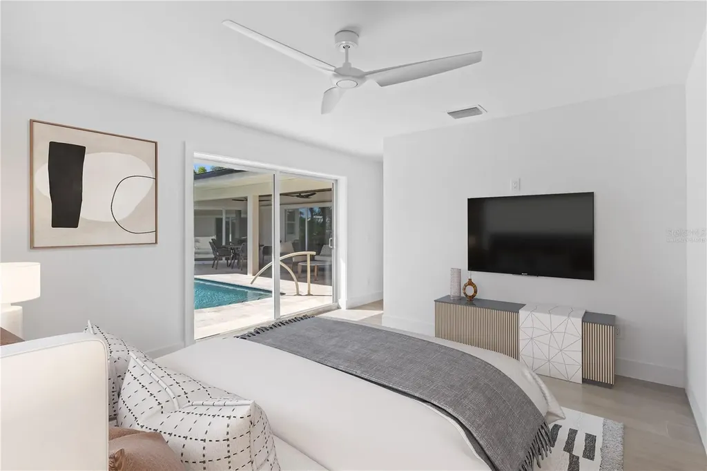624 Dundee Lane Holmes Beach FL 34217