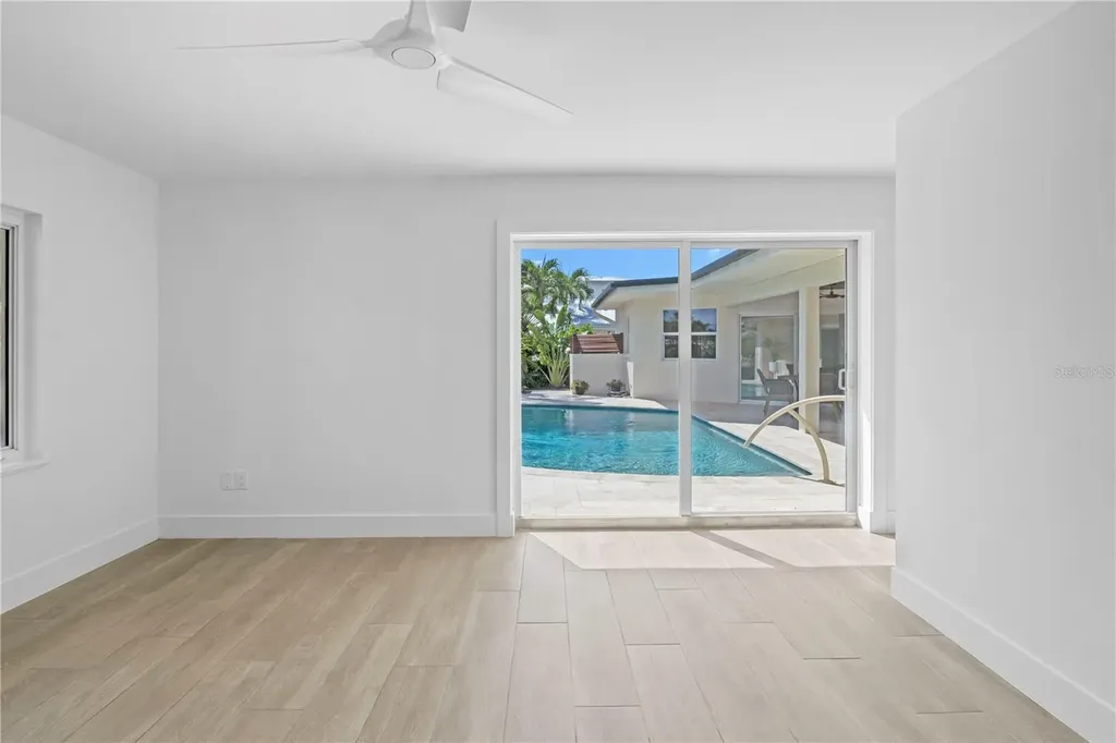 624 Dundee Lane Holmes Beach FL 34217