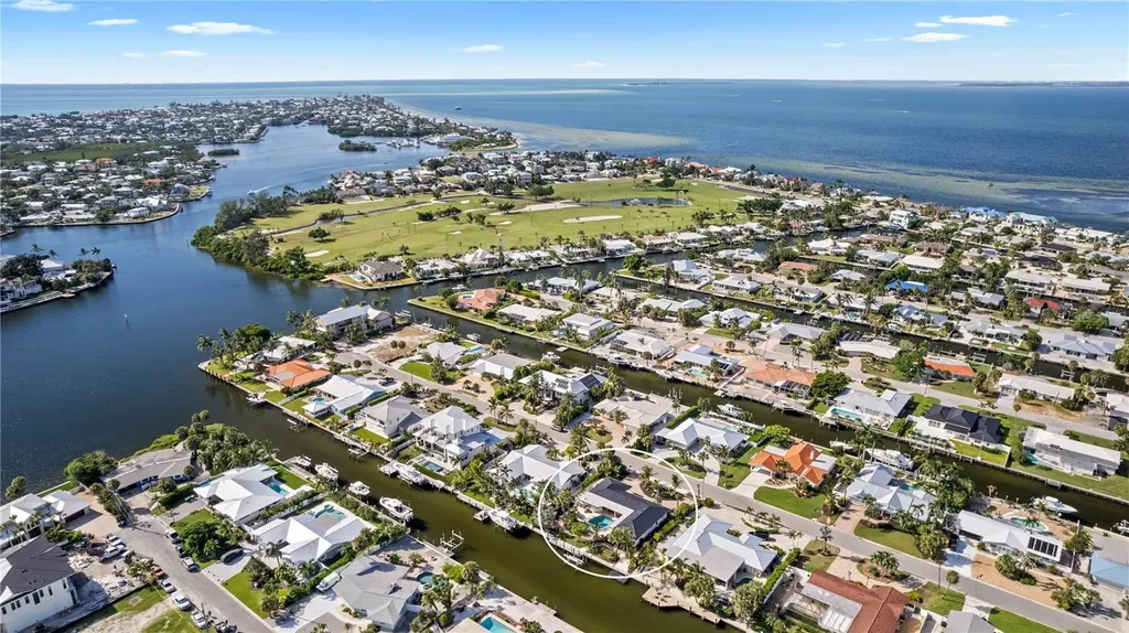 624 Dundee Lane Holmes Beach FL 34217