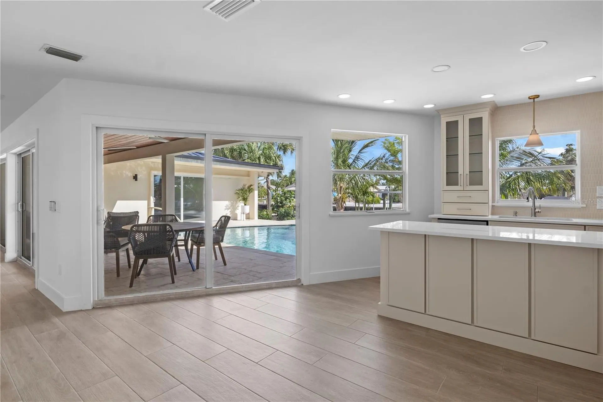 624 Dundee Lane Holmes Beach FL 34217
