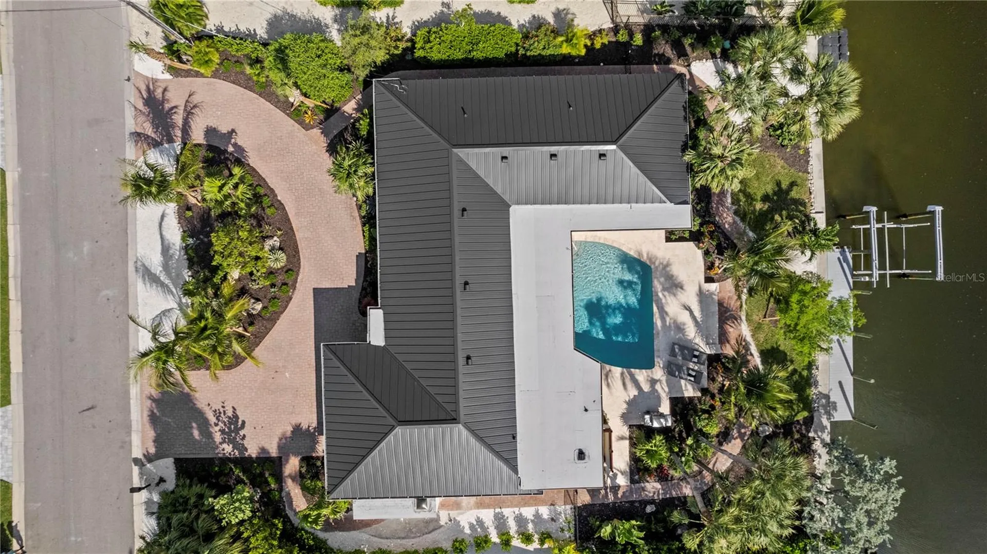 624 Dundee Lane Holmes Beach FL 34217
