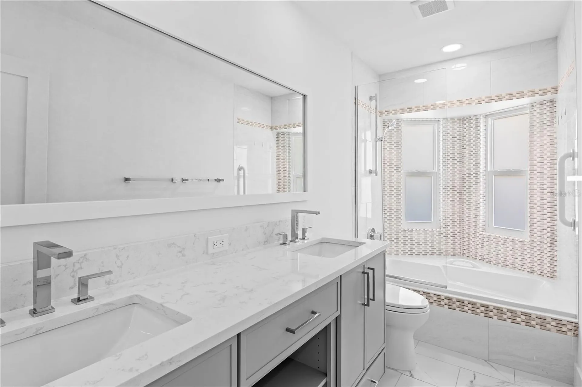 624 Dundee Lane Holmes Beach FL 34217