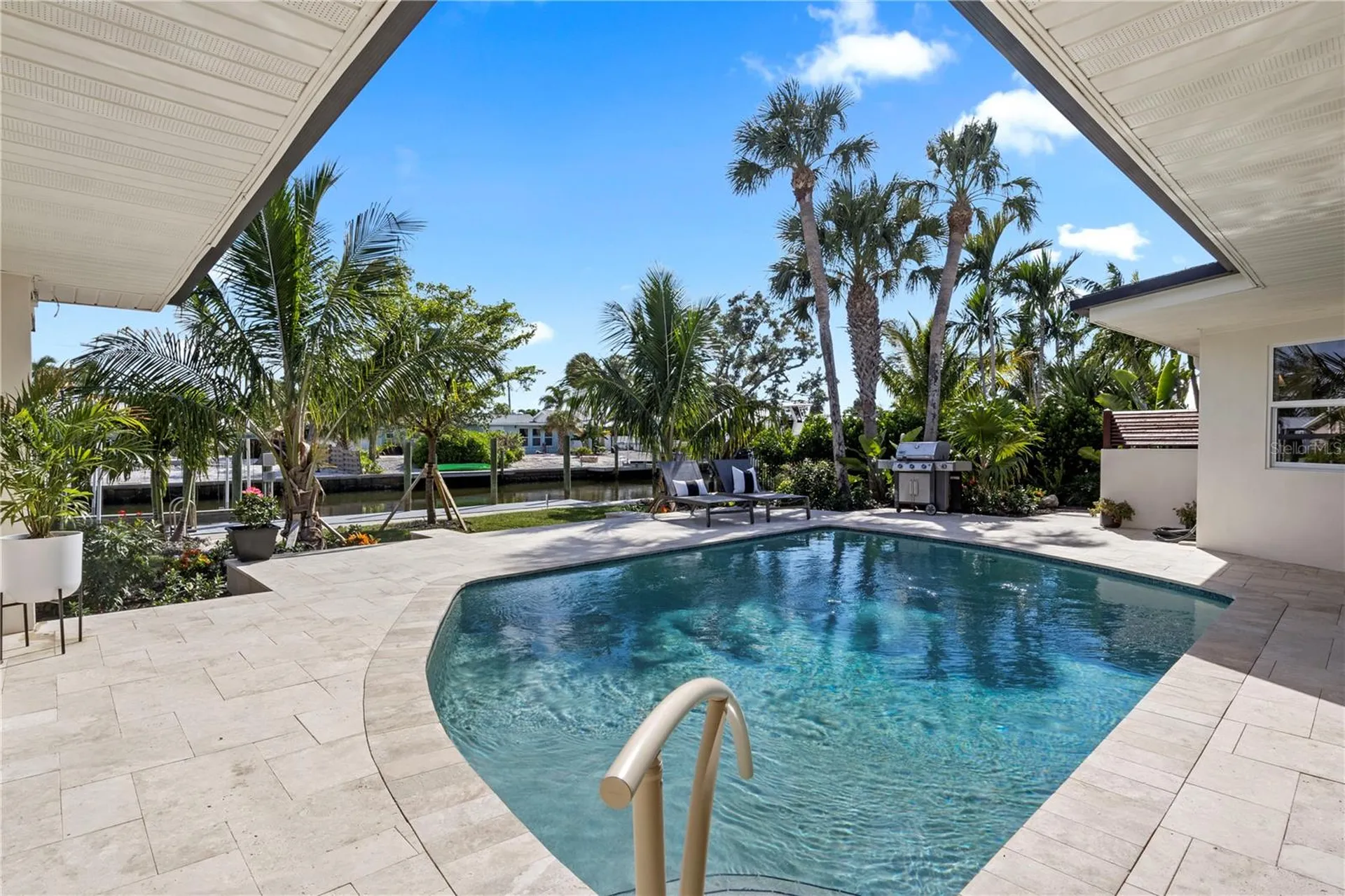 624 Dundee Lane Holmes Beach FL 34217