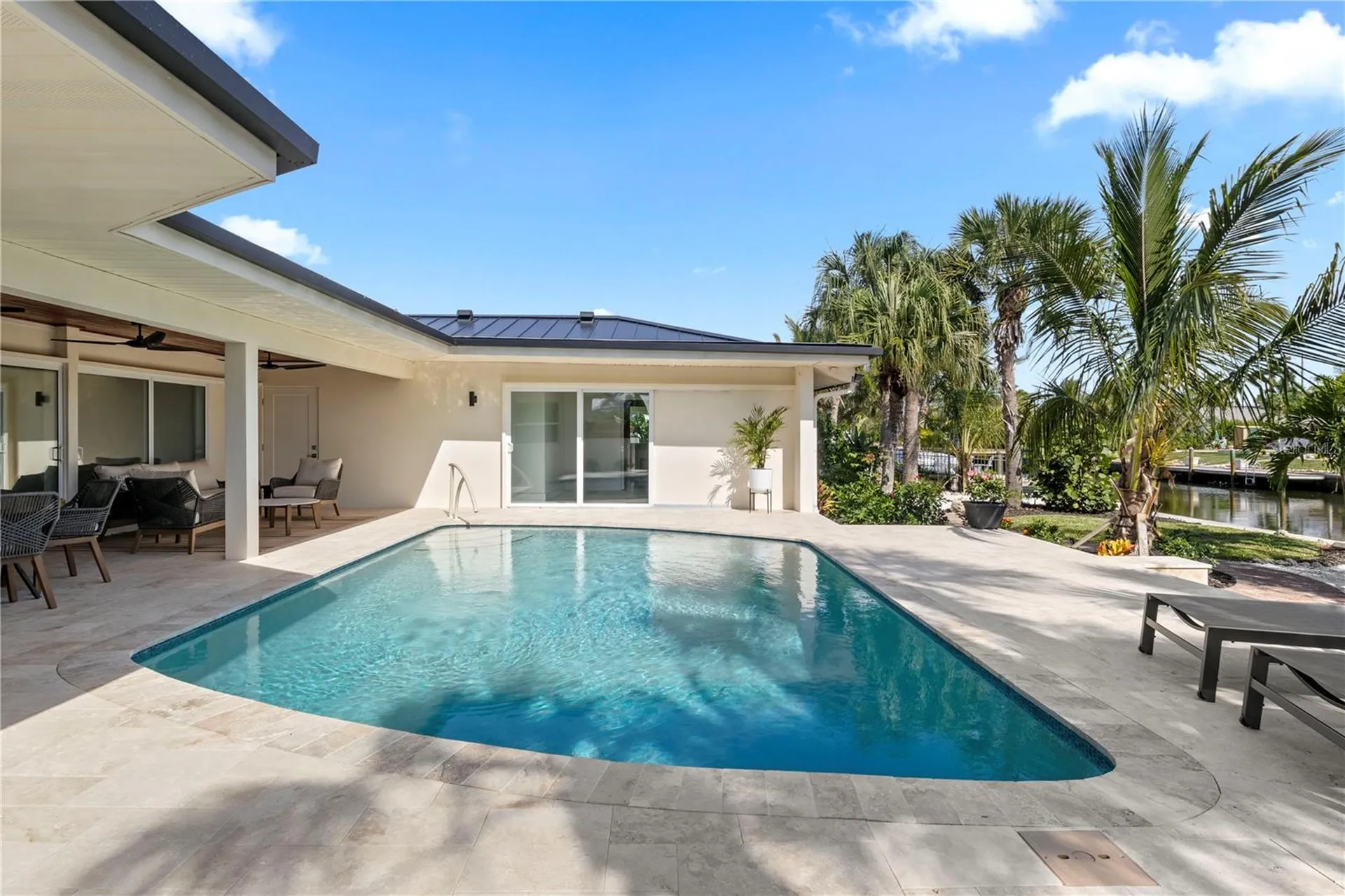 624 Dundee Lane Holmes Beach FL 34217