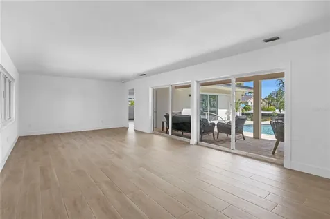 624 Dundee Lane Holmes Beach FL 34217